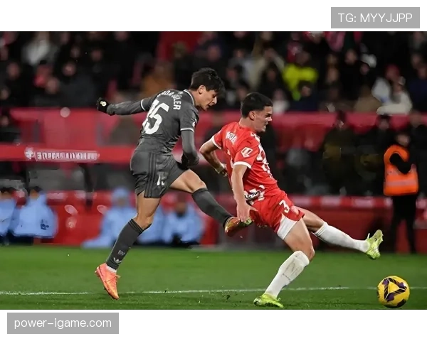 阿隆索关键传球失误葬送胜局，状态回暖良机化为泡影