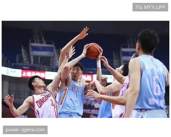 阿尔中场组织助力球队战术升级，持续提升团队协作能力